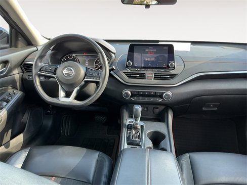 Used 2020 Nissan Altima 2.5 SR w/ Premium Package image 9