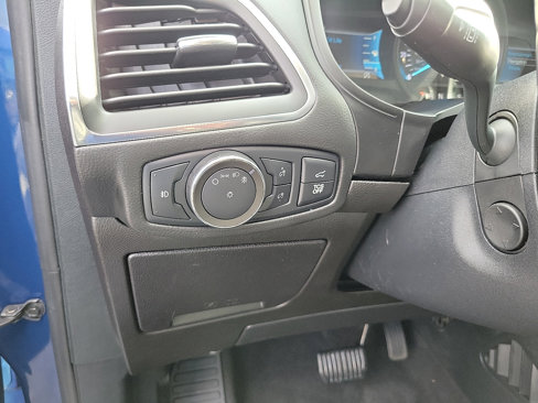 Used 2022 Ford Edge Titanium w/ Equipment Group 301A image 10