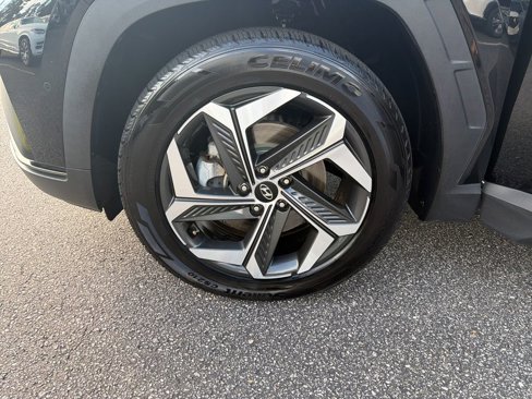 Used 2023 Hyundai Tucson Limited image 33