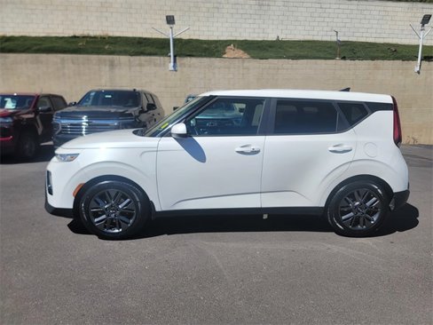 Used 2021 Kia Soul EX image 4