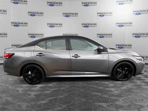 Used 2023 Nissan Sentra SR w/ Midnight Edition Package image 6