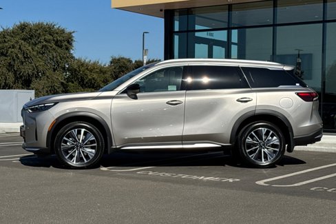 New 2026 INFINITI QX60 Luxe w/ Cargo Package image 2