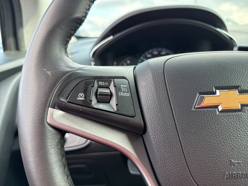 Used 2021 Chevrolet Trax LT w/ Driver Confidence Package image 18