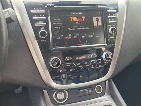 Used 2023 Nissan Murano SV image 16