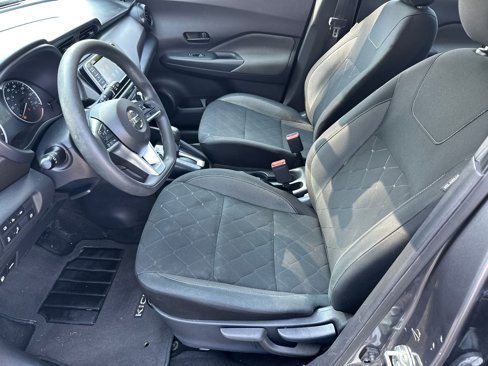 Certified 2020 Nissan Kicks S image 9