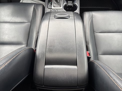 Used 2018 Toyota Highlander XLE image 19