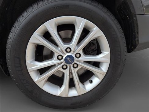 Used 2019 Ford Escape SEL image 25