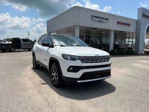 Certified 2024 Jeep Compass Limited image 1