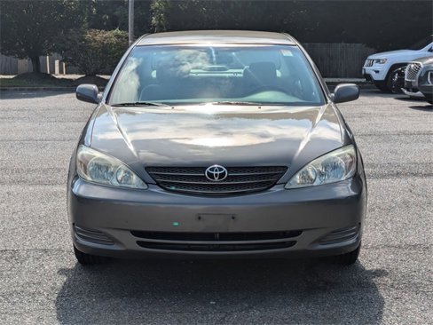 Used 2004 Toyota Camry LE image 2