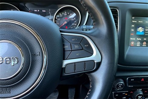 Used 2020 Jeep Compass Latitude image 12