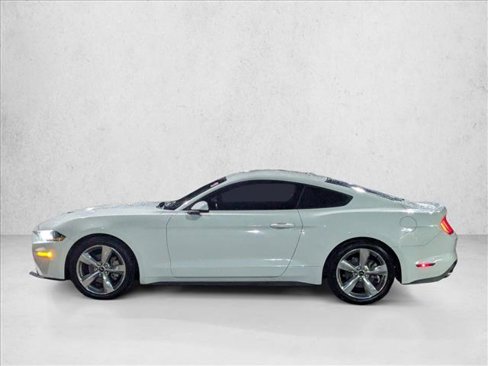 Used 2018 Ford Mustang Premium image 9