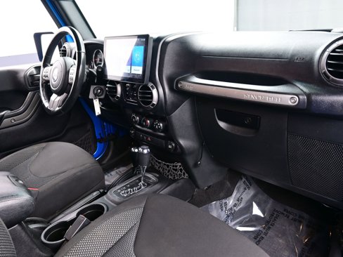 Used 2016 Jeep Wrangler Unlimited Sport image 14