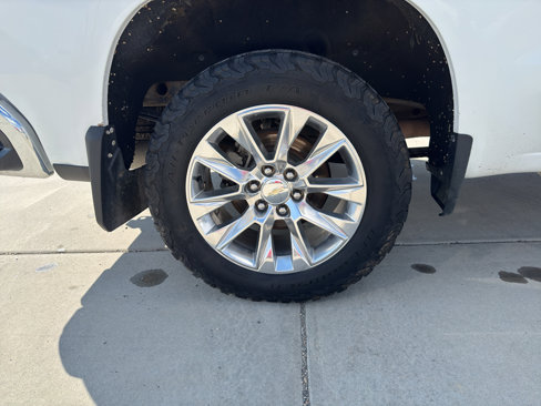 Used 2020 Chevrolet Silverado 1500 LTZ w/ LTZ Convenience Package image 22