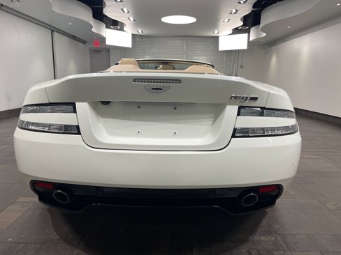 Used 2016 Aston Martin DB9 GT image 23