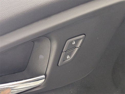 Used 2023 Chevrolet Malibu LT image 11