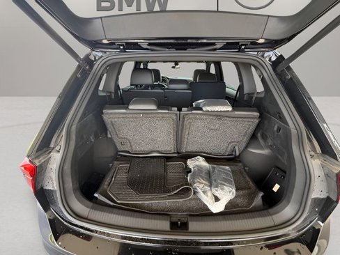 Used 2024 Volkswagen Tiguan SE R-Line image 32