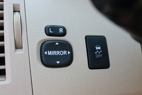 Used 2012 Toyota Avalon Limited image 17