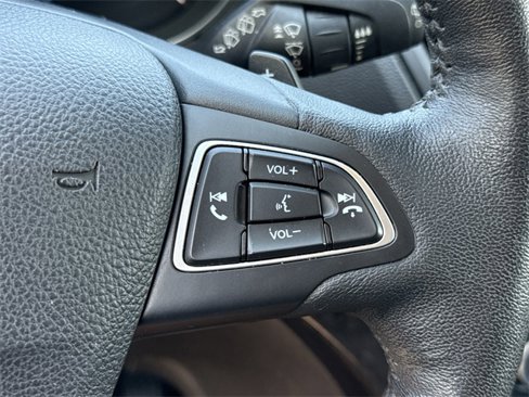 Used 2018 Ford Escape Titanium image 15
