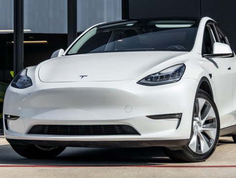 Used 2021 Tesla Model Y Long Range image 3