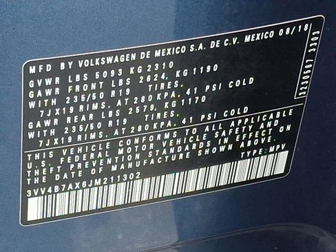 Used 2018 Volkswagen Tiguan SEL Premium image 28