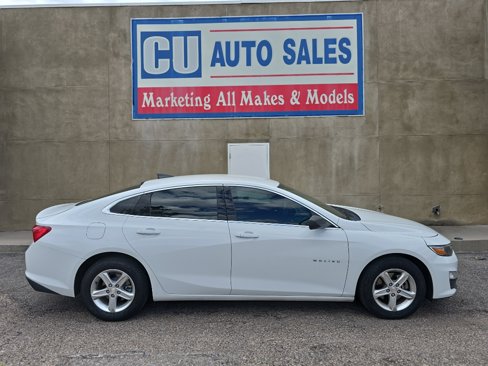 Used 2019 Chevrolet Malibu LS image 3