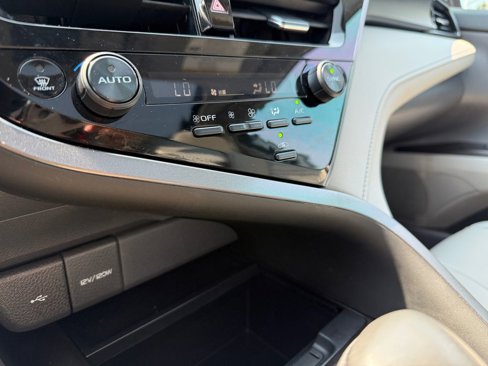 Certified 2024 Toyota Camry SE image 34