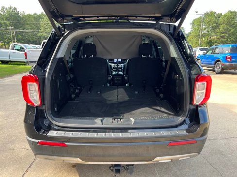Used 2021 Ford Explorer XLT w/ Equipment Group 202A image 19
