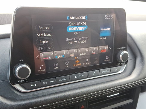 Used 2023 Nissan Rogue SV image 16