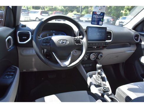 New 2025 Hyundai Venue SEL image 12