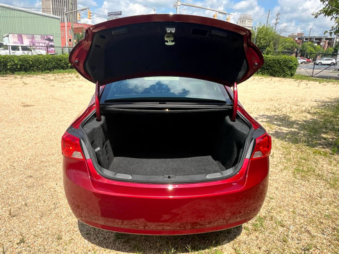 Used 2019 Chevrolet Impala LT image 17