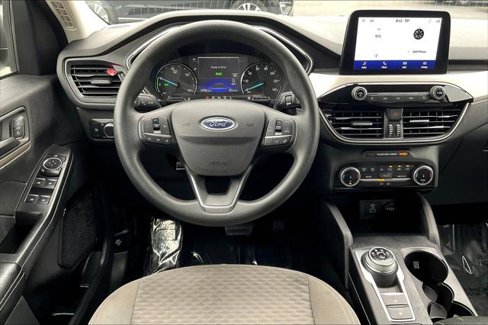 Used 2022 Ford Escape SE image 8