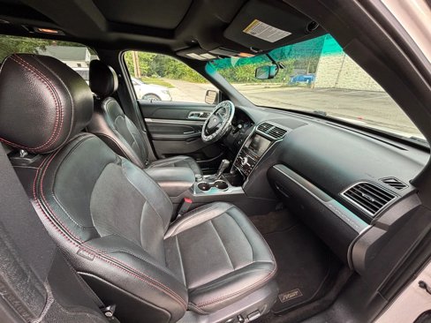 Used 2016 Ford Explorer Sport image 19