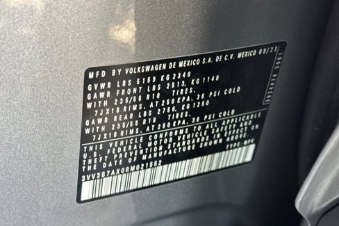 Used 2024 Volkswagen Tiguan SE image 36