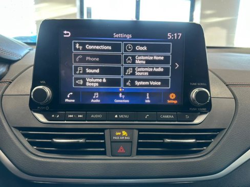 Used 2022 Nissan Altima 2.5 SR image 39