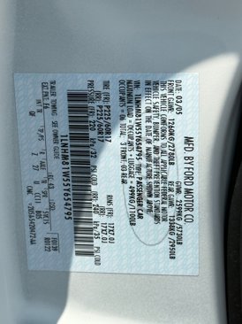 Used 2005 Lincoln Town Car Signature image 28