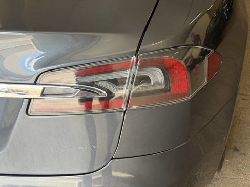 Used 2016 Tesla Model S 90D image 24