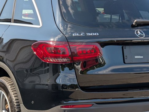 Used 2021 Mercedes-Benz GLC 300 image 13