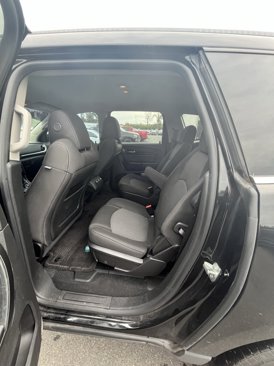 Used 2017 Chevrolet Traverse LT image 25