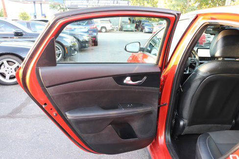 Used 2023 Kia Forte GT-Line w/ GT-Line Premium Package image 23