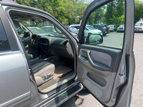 Used 2003 Toyota Sequoia SR5 image 12