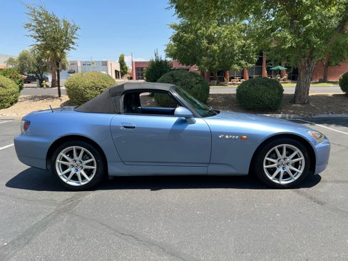 Used 2004 Honda S2000 image 25