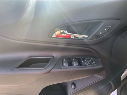Used 2020 Chevrolet Equinox LT image 22