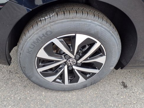 Certified 2025 Volkswagen Jetta S image 8