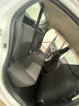 Used 2015 Toyota Yaris L image 13