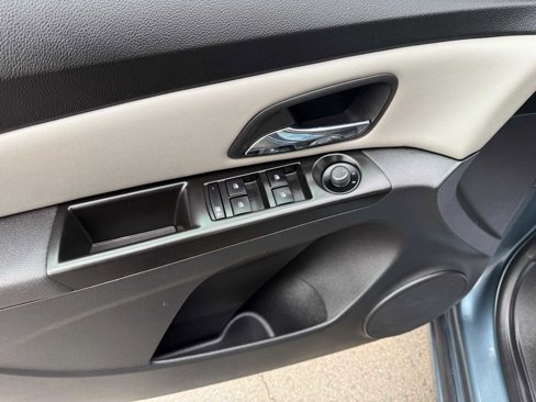 Used 2012 Chevrolet Cruze LS w/ Connectivity Package image 11