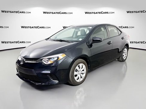 Used 2016 Toyota Corolla LE image 3