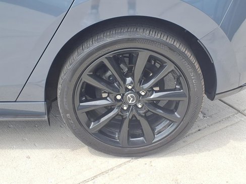 Used 2023 MAZDA MAZDA3 s image 23