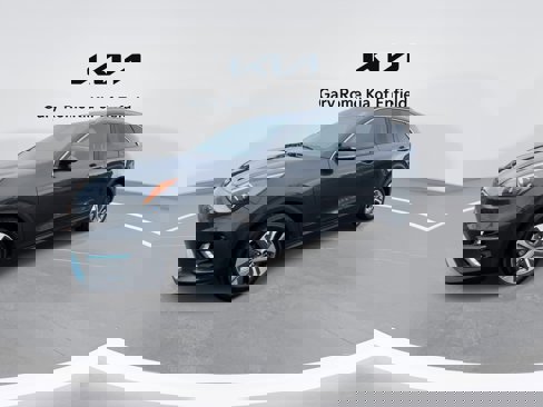 Used 2022 Kia Niro EX w/ Cold Weather Package image 4