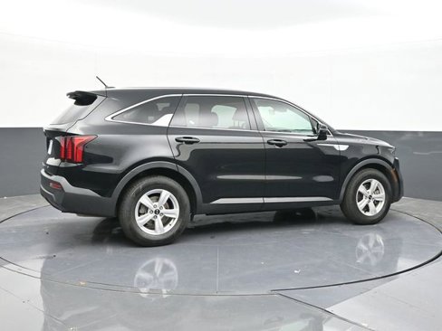 Used 2021 Kia Sorento LX image 15