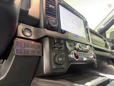 Used 2023 Ford F250 Platinum image 41